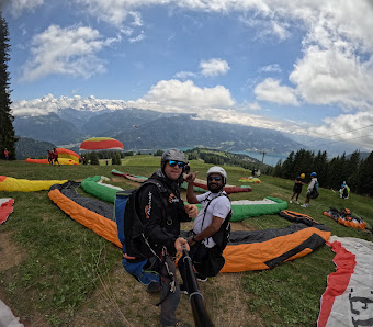 AlpinAir Paragliding Interlaken thumb 3